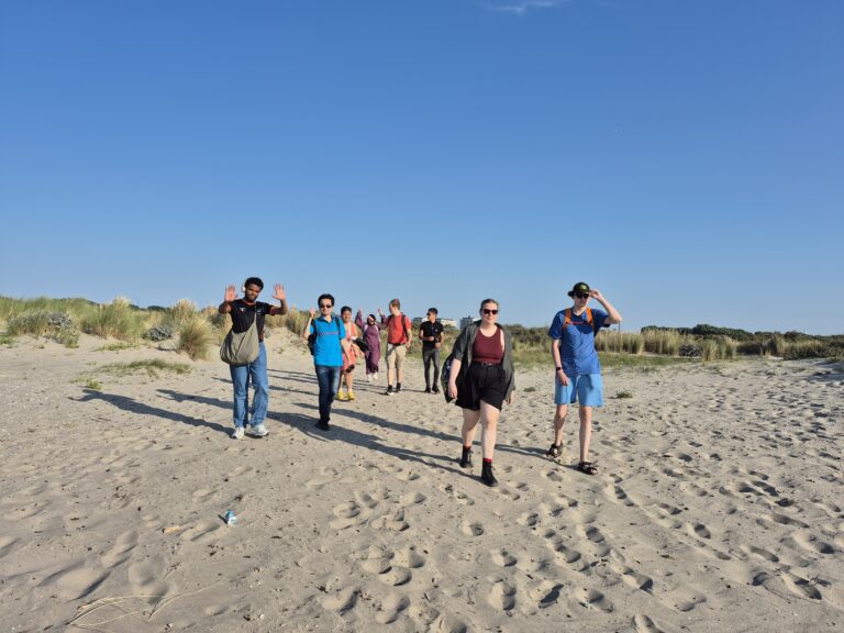 WALK & TALK – Beach Games🏸🏐🏖️☀️ 13933.jpg